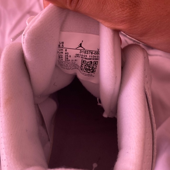 Jordan 3 - Picture 4 of 5